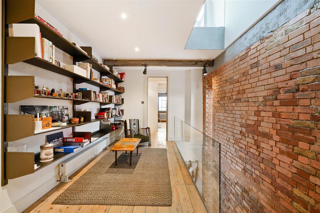 Flat 4 45 derbyshire street - u81 KYFk Ek Pb Pai Cjl Aj S