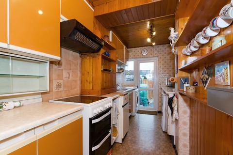 69 Rosebery Avenue, Sidcup, DA15 8HZ