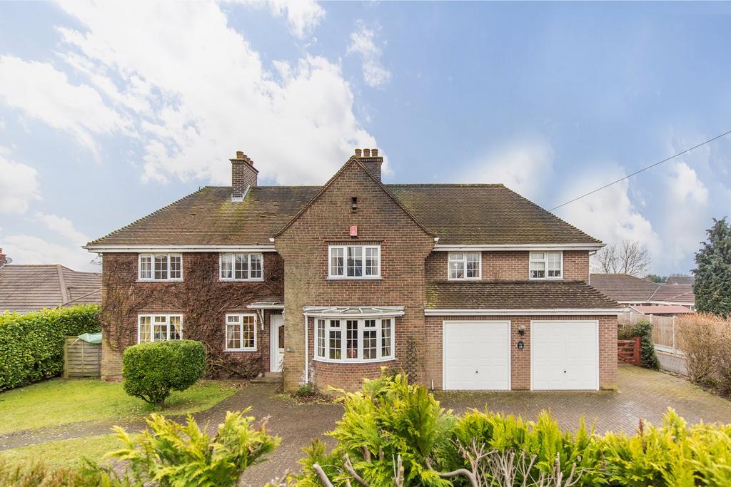 Blackberry Road, Stanway, Colchester, CO3 5 bed detached house for sale