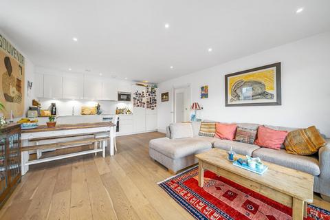 2 bedroom flat for sale, Brixton Water Lane, SW2