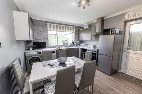 217 Constable Avenue, Clacton-on-sea, CO16 8XE