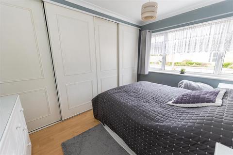 217 Constable Avenue, Clacton-on-sea, CO16 8XE