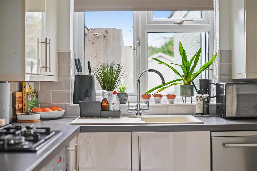 Kitchen 2