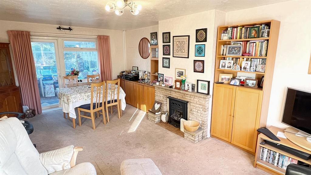Blackberry Lane, Four Oaks, Sutton Coldfield 3 bed semidetached house