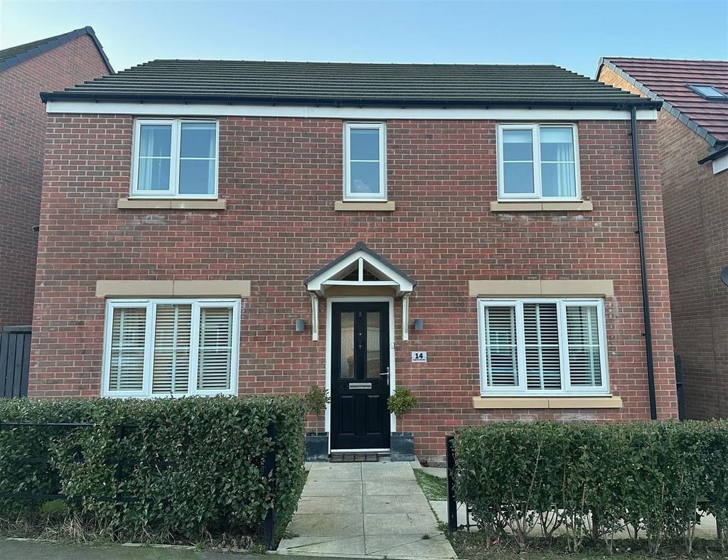 Augusta Park Way, Dinnington, Newcastle Upon Tyne 4 bed detached house