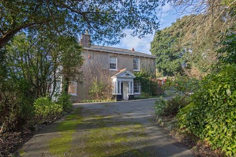5 bedroom detached house for sale - Rock House, 81 Gwscwm Road, Pembrey, Burry Port