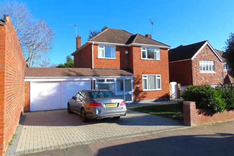3 bedroom detached house for sale, Woodlea Drive, Bromley