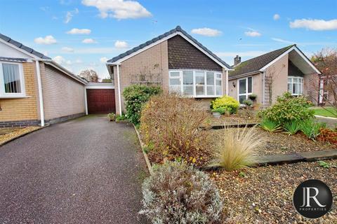 26 Riders Way, Rugeley, WS15 2LZ