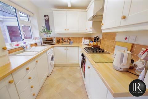 26 Riders Way, Rugeley, WS15 2LZ