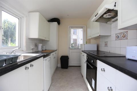 6 bedroom house to rent, Campbell Road, Brighton