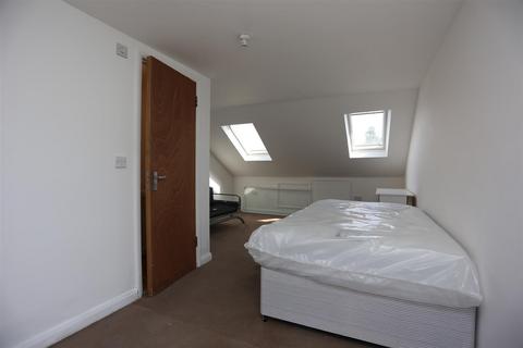 6 bedroom house to rent, Campbell Road, Brighton