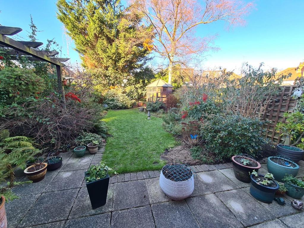 Lyndon Avenue, Wallington 3 bed semidetached house for sale £495,000