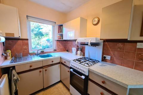 23 Lyndon Avenue, Wallington, SM6 7JT