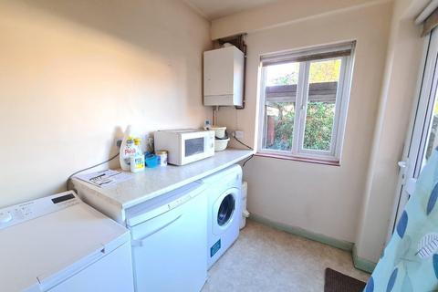 23 Lyndon Avenue, Wallington, SM6 7JT