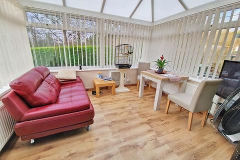 11 Bryngolau, Tonyrefail, Porth, CF39 8HW