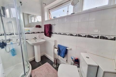 11 Bryngolau, Tonyrefail, Porth, CF39 8HW