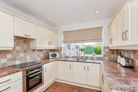 15 Beech Lees, Farsley, Pudsey, LS28 5JY
