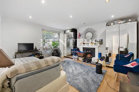 3 bedroom flat for sale, Belsize Road, London, NW6