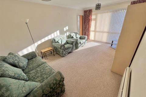Flat 20, Beech Court Beech Grove, Sale, M33 6RF