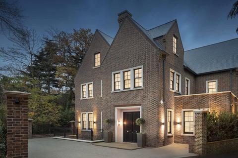 7 bedroom detached house for sale, White Lodge Close, London