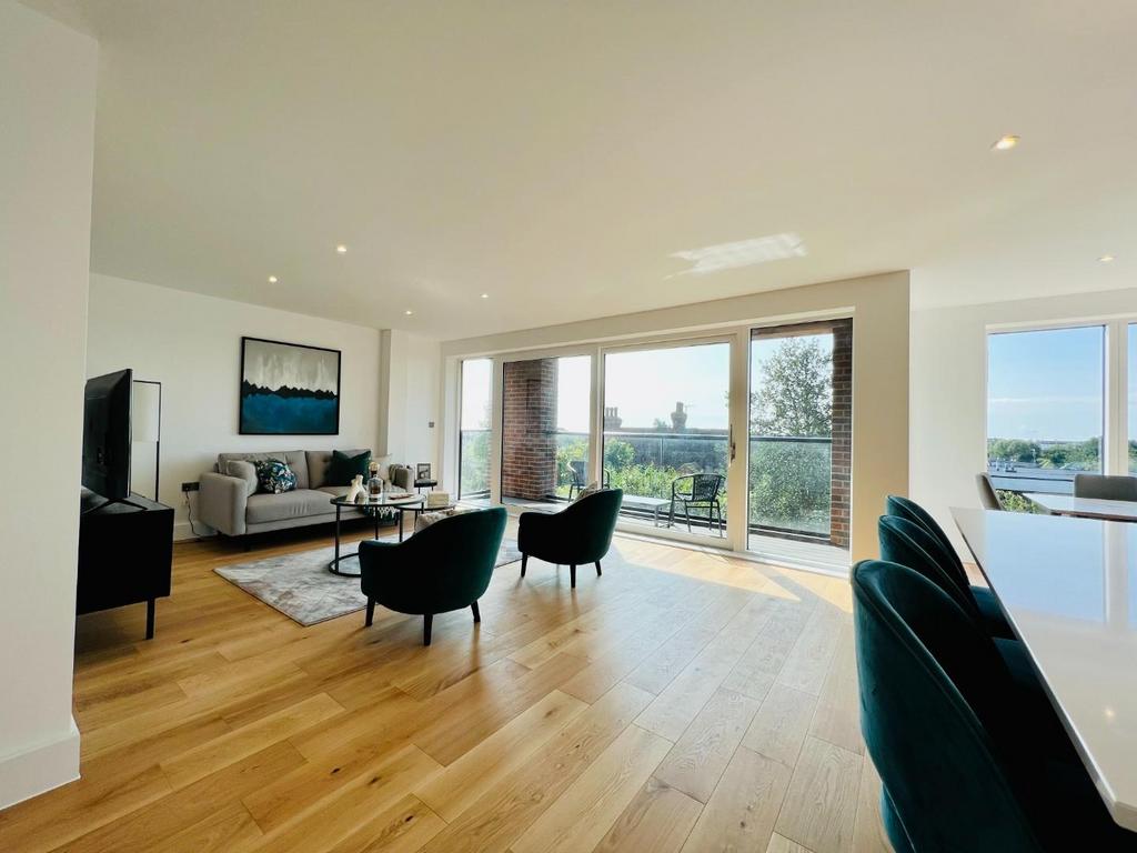 Kitchen / living / dinning area