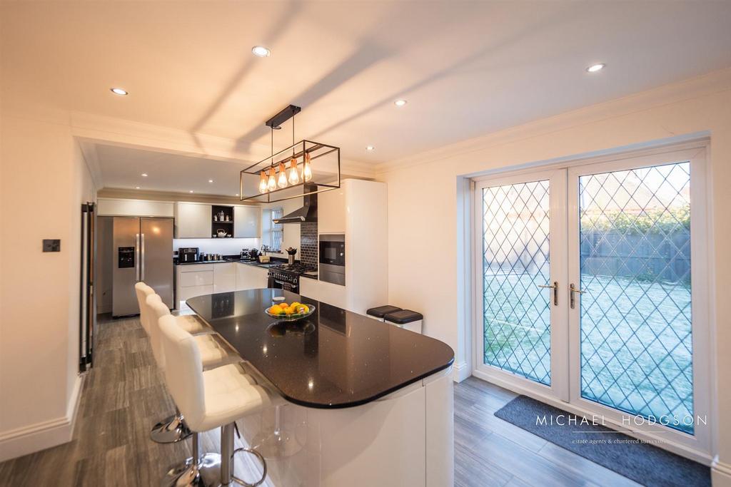 Kitchen / Breakfast / Dining Room