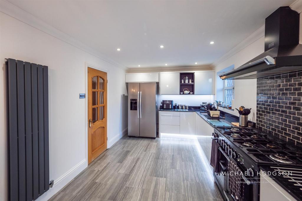 Kitchen / Breakfast / Dining Room