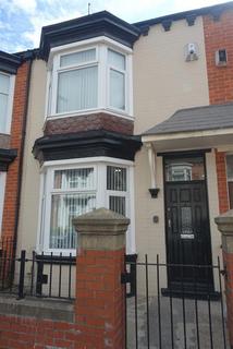 4 bedroom private hall to rent, Newlands Road, Middlesbrough, TS1 3EL