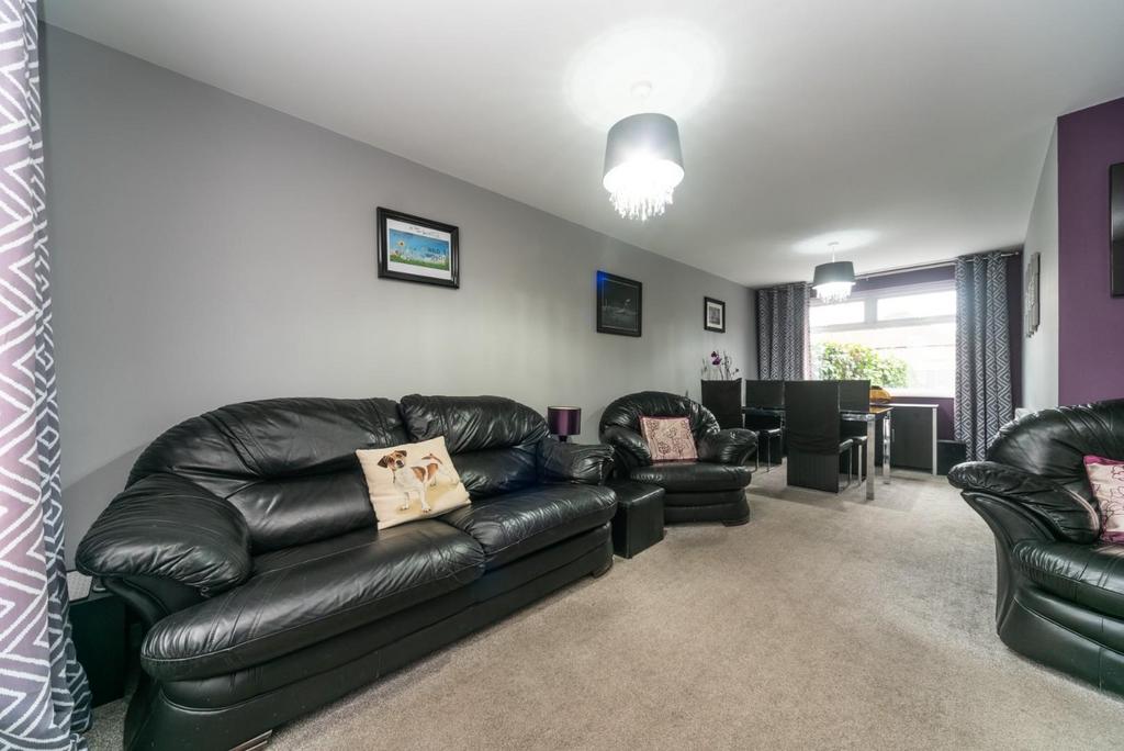 Living Room 2.jpg