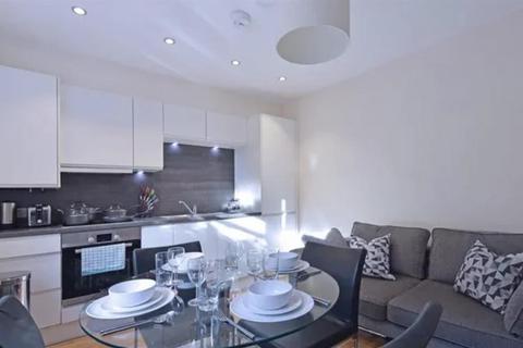 2 bedroom apartment to rent, Hamlet Gardens, London W6