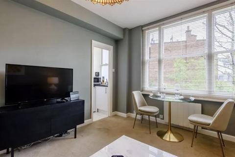 1 bedroom apartment to rent, Hill Street, London W1J