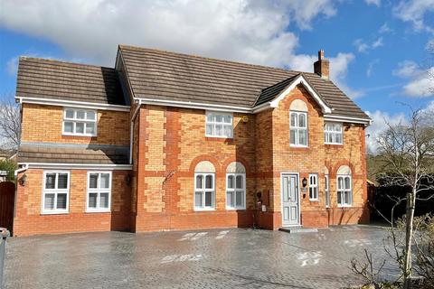 5 Chater Drive, Sutton Coldfield, B76 2BJ