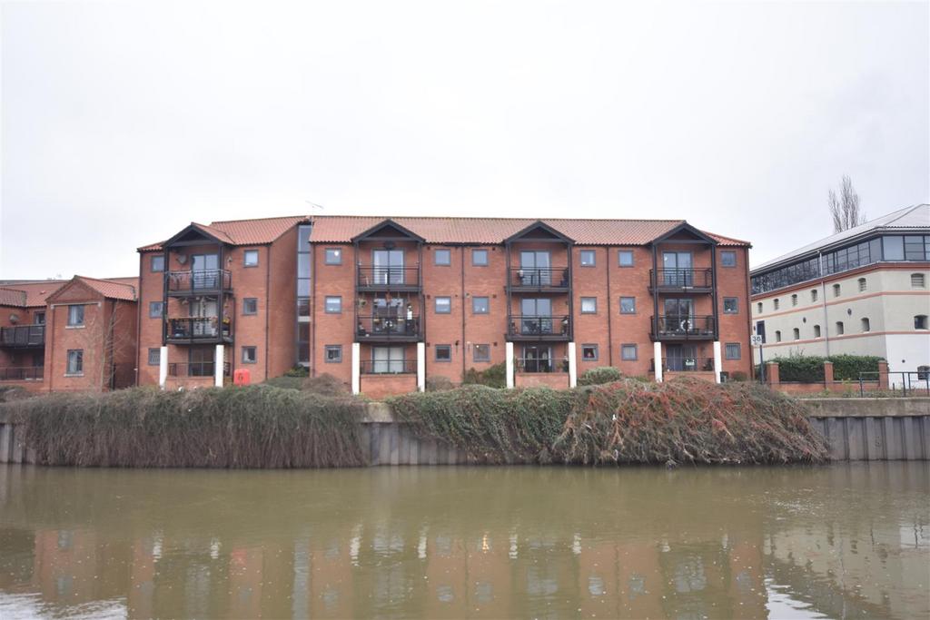 Mather Road, Newark 2 bed flat for sale £134,950