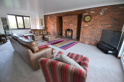 5 bedroom detached house for sale - Bradleys Lane, Hoveringham, Nottingham