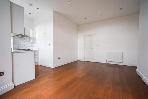 2 bedroom apartment to rent, Ospringe Road, Kentish Town, NW5