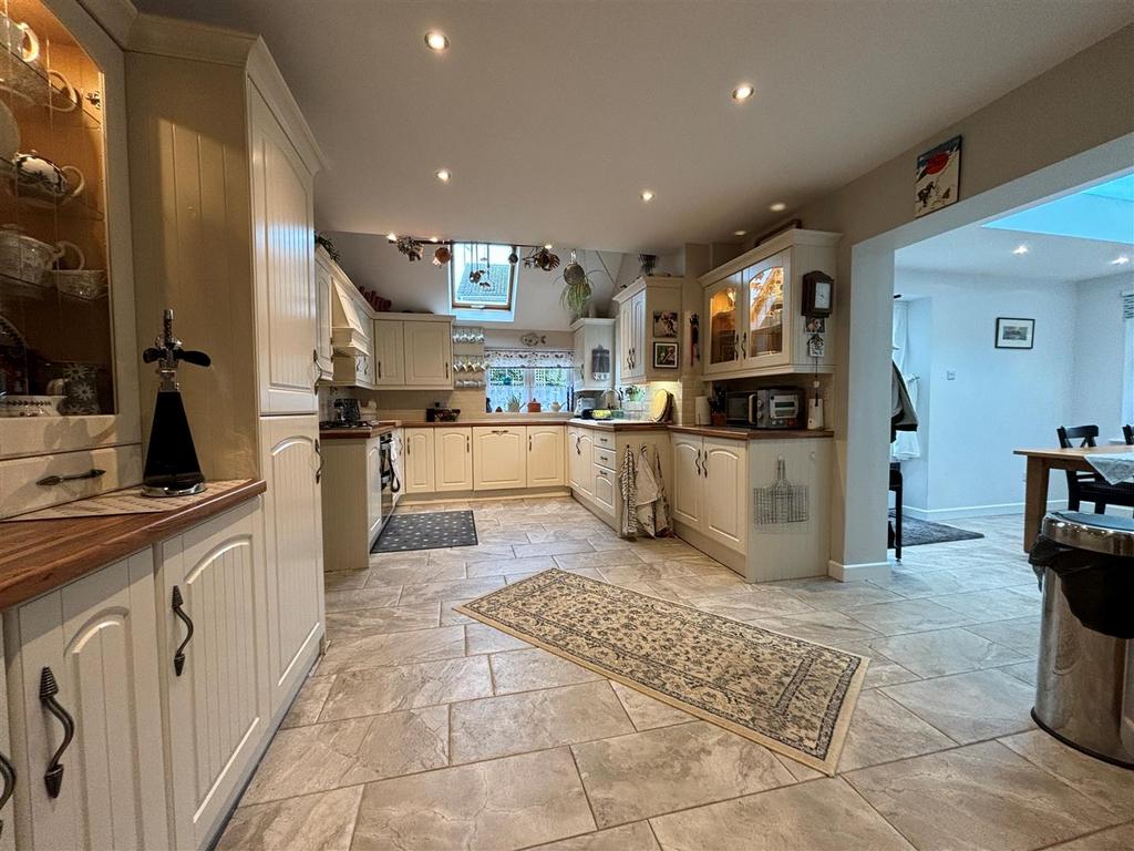 Kitchen Breakfast Room