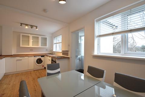 3 bedroom duplex to rent - Church Street, Weybridge, KT13