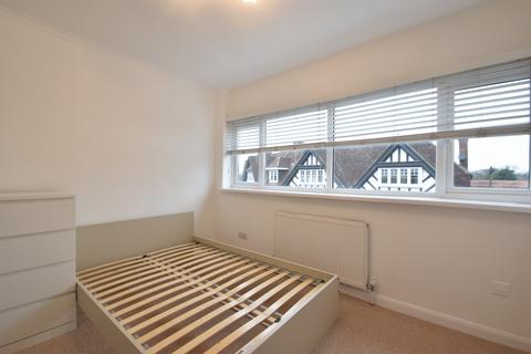 3 bedroom duplex to rent - Church Street, Weybridge, KT13