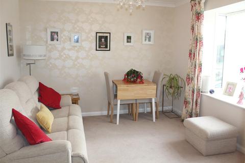 1 bedroom flat for sale - Stewart Court, The Balk, Pocklington