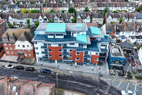undefined, St Clements Gate, Broadway, Leigh-On-Sea