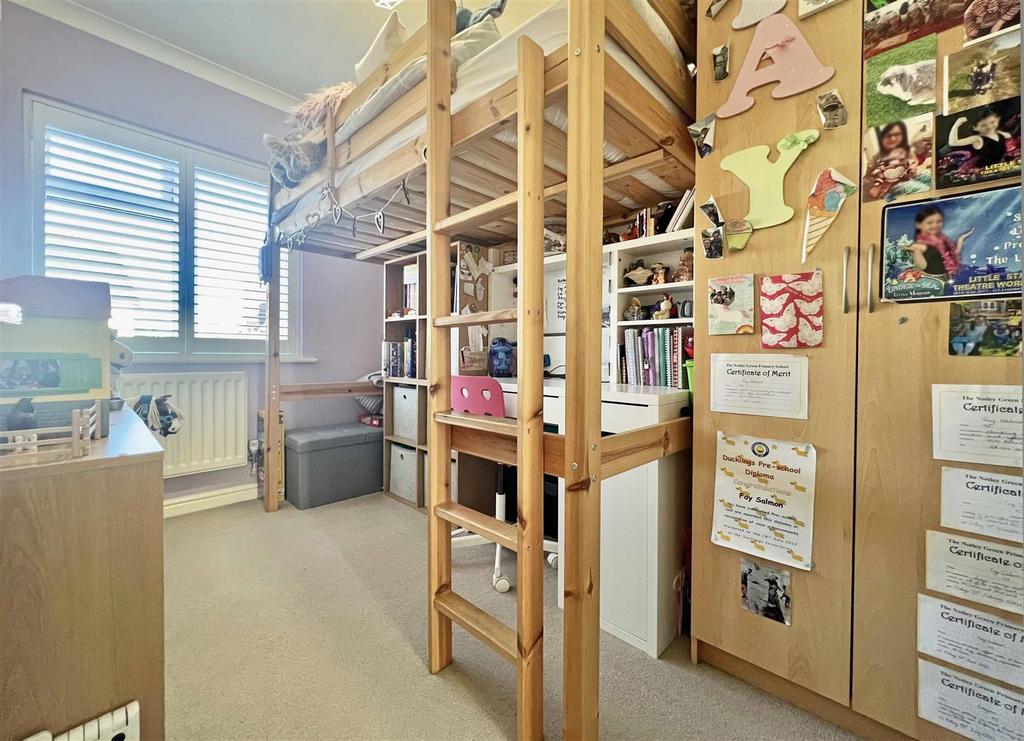 Bed 3.jpg