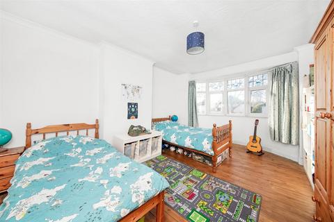 71 Upper Elmers End Road, Beckenham, BR3 3QX