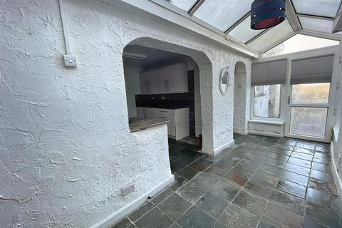 3 bedroom terraced house for sale, Priory Street, Kidwelly
