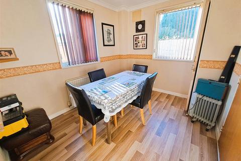 347 Brays Road, Sheldon, Birmingham, B26 2RP