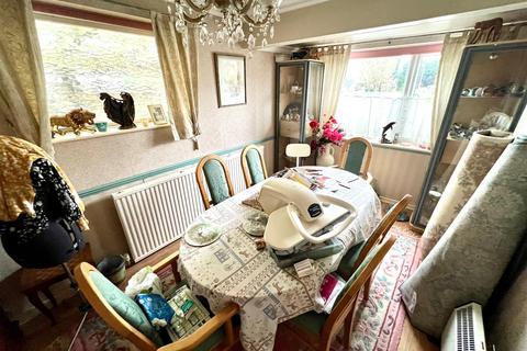 82 Cheswick Way, Shirley, Solihull, B90 4HG