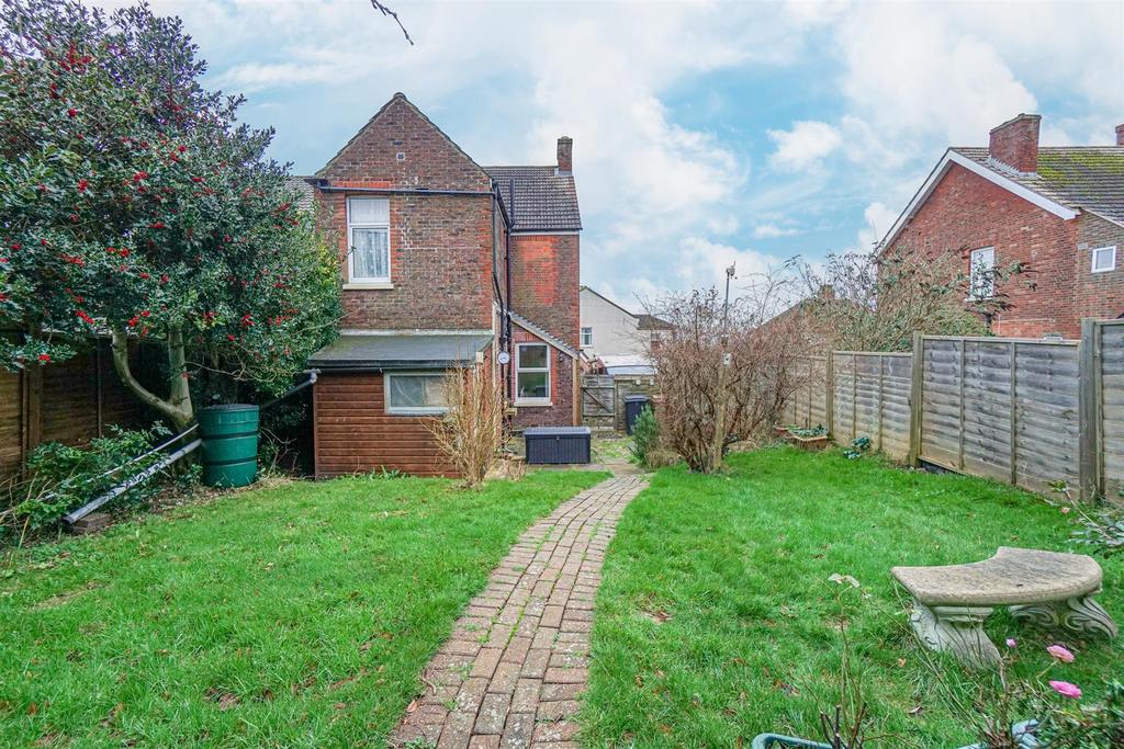 Victoria Avenue, Hastings 3 bed detached house for sale £335,000