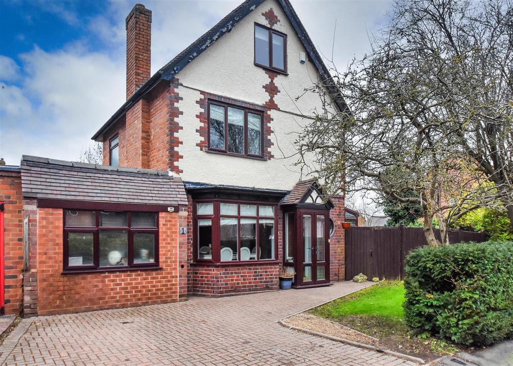 1 Cedar Grove, Bradmore, Wolverhampton 3 bed house for sale £319,950