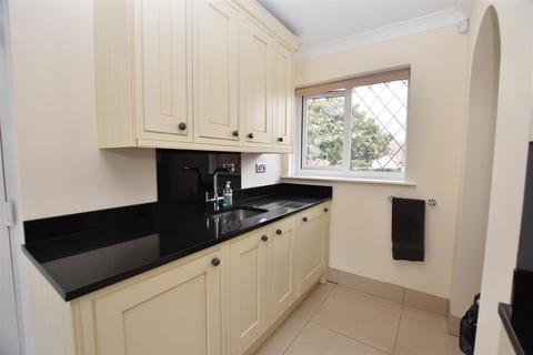 13 Bickerton Point, South Woodham Ferrers, Chelmsford, CM3 5YG