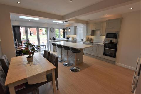 67 Birch Road, Oldbury, B68 0EP