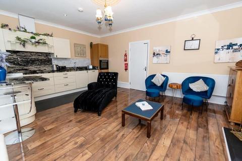 2 bedroom maisonette to rent, Service Accommodation Sleeps 5, SeaView Retreat, Sea View Terrace, South Shields